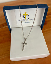 Load image into Gallery viewer, Crucifix Pendant