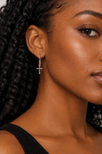 Load image into Gallery viewer, Knotted Silver Drop Earrings