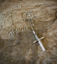 Load image into Gallery viewer, Crucifix Pendant